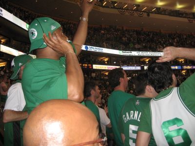 http://www.chocolatecityweb.com/BlogPics/June2008/Celtics2/NBAFinals023.jpg